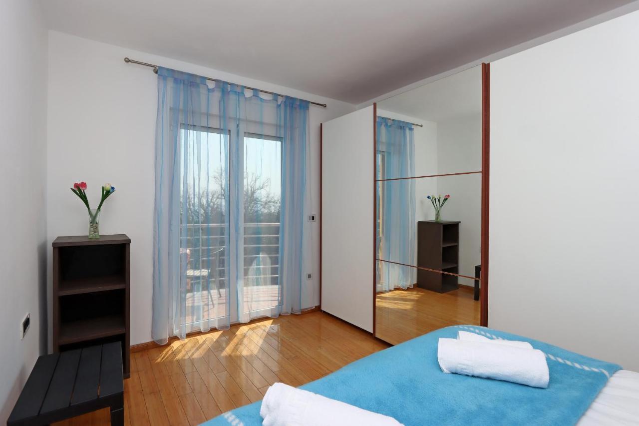 Starry Night - Smart Tv, Extra Big Bed, Big Bathtub, Private Parking, Sea View, Wifi, 2Bedrooms 沃洛斯科 外观 照片