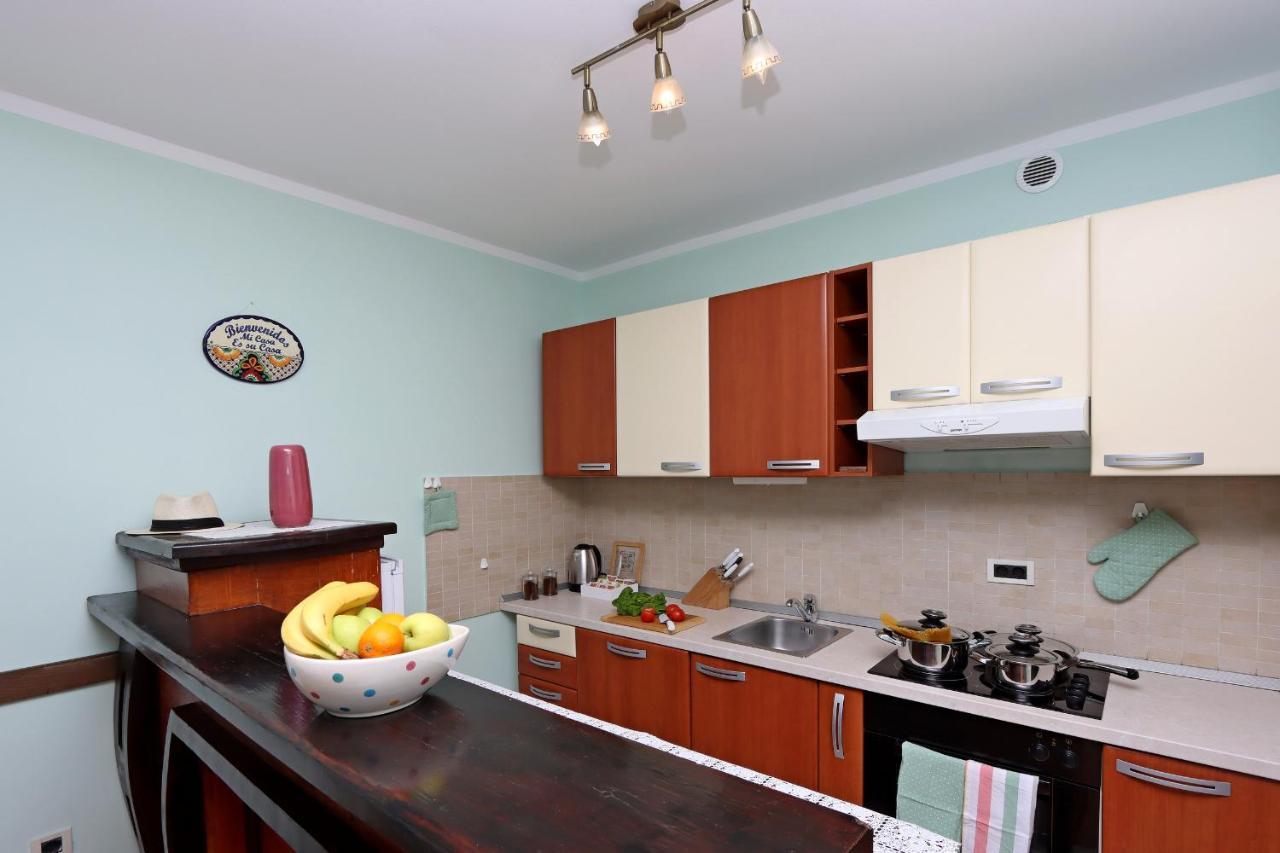 Starry Night - Smart Tv, Extra Big Bed, Big Bathtub, Private Parking, Sea View, Wifi, 2Bedrooms 沃洛斯科 外观 照片