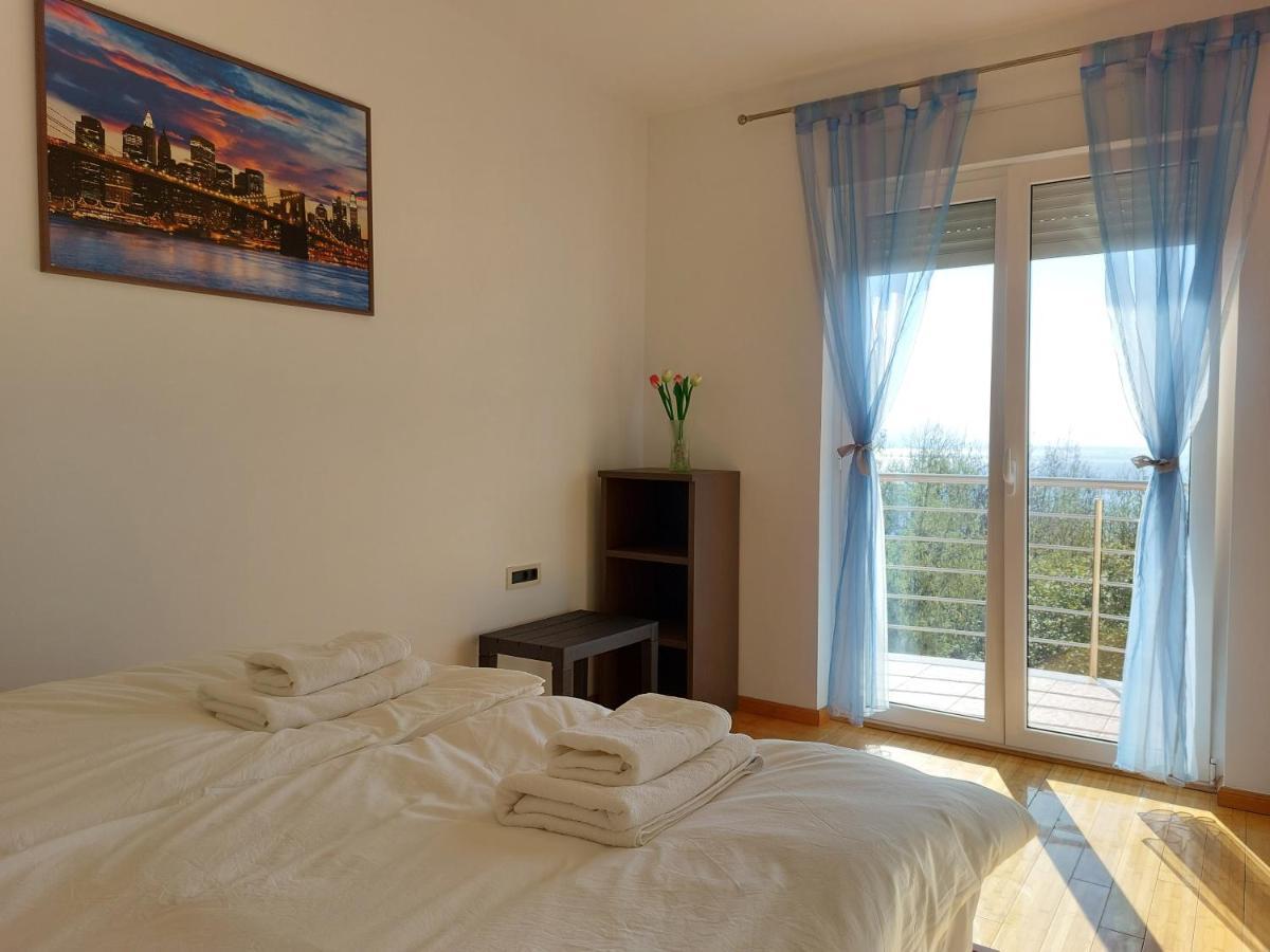 Starry Night - Smart Tv, Extra Big Bed, Big Bathtub, Private Parking, Sea View, Wifi, 2Bedrooms 沃洛斯科 外观 照片