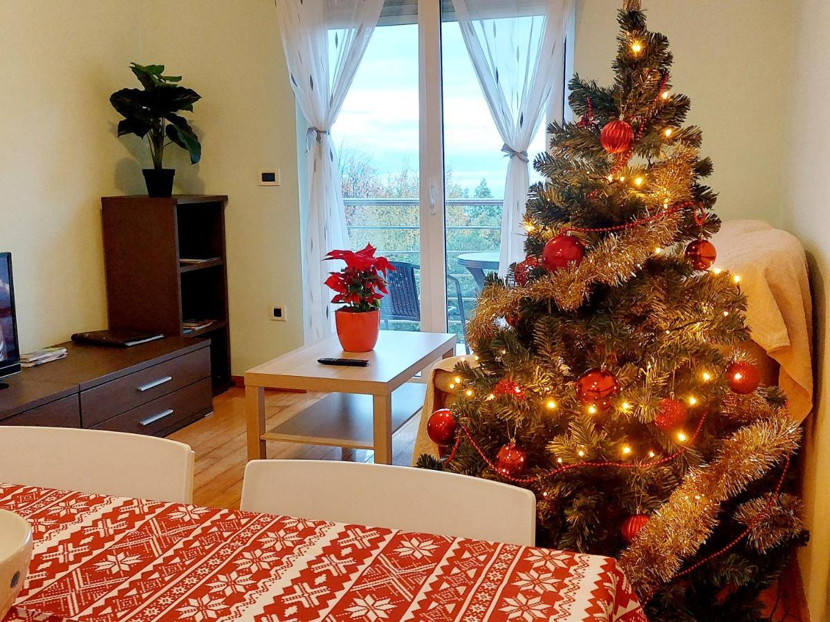 Starry Night - Smart Tv, Extra Big Bed, Big Bathtub, Private Parking, Sea View, Wifi, 2Bedrooms 沃洛斯科 外观 照片